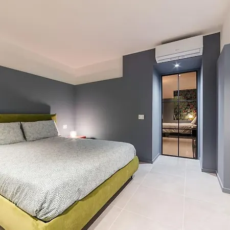 Imbriani Urban Loft Apartament *